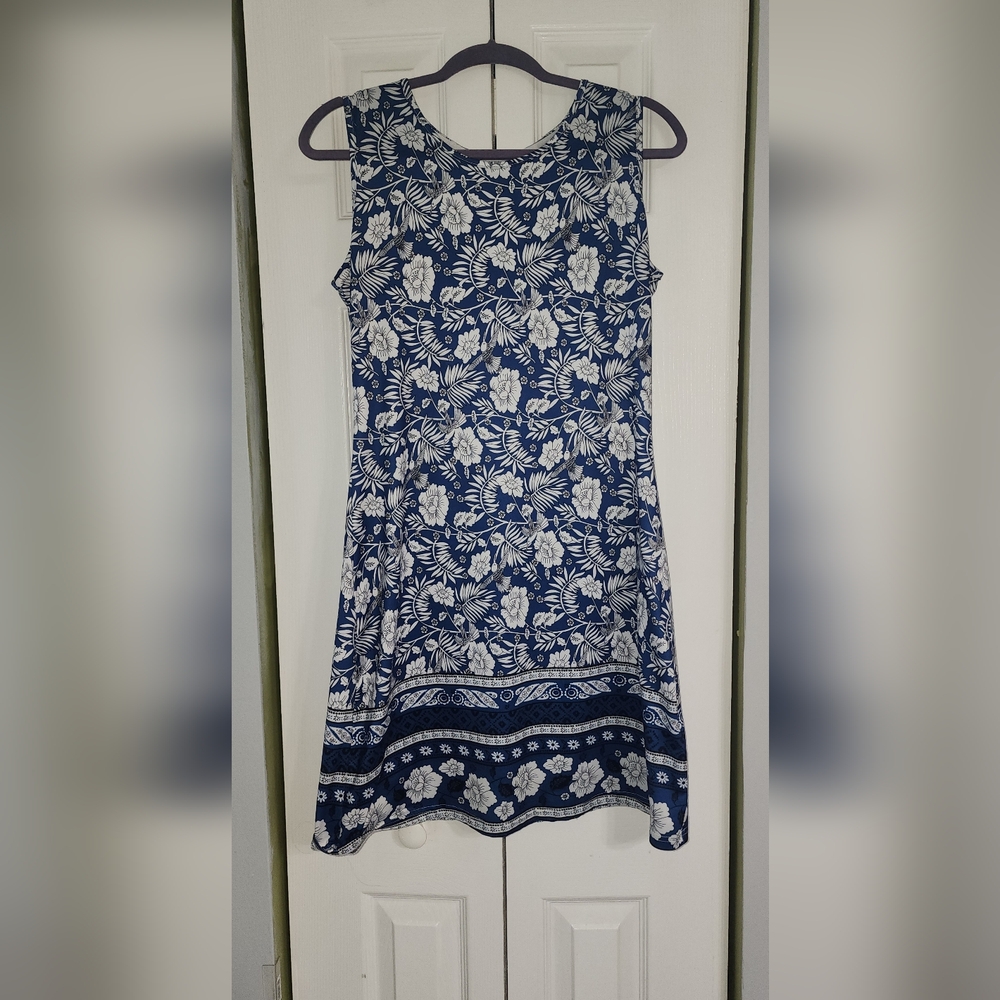 3 For $25.       Navy and White Floral Sleeveless Midi Dress